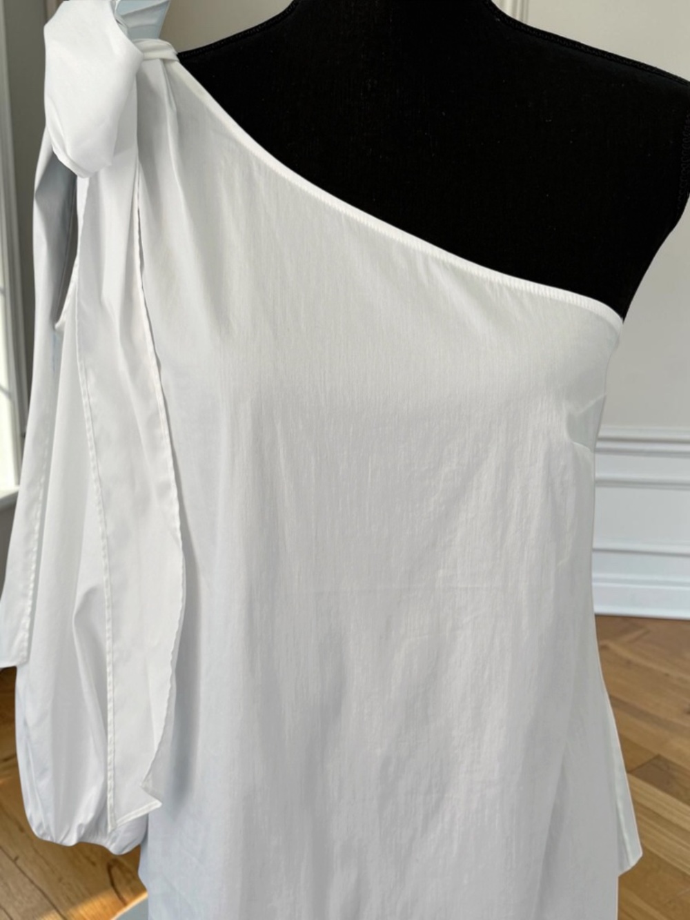 WHITE HOUSE BLACK MARKET One-shoulder Blouse, Size 8
